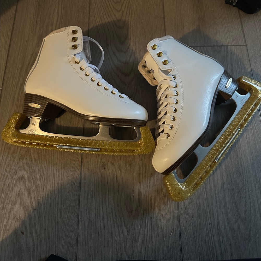 Lake Placid Alpine 900 Ice Skates Size 7